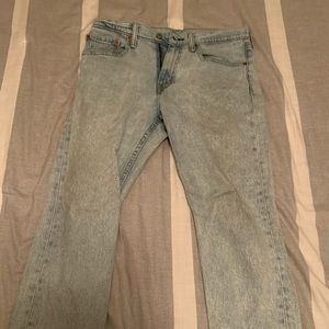 Levis slim taper jeans